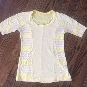 Lululemon t shirt